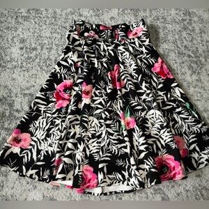7th Avenue by NY & Company Floral Belted A-Line Skirt Black White Pink Size: 4